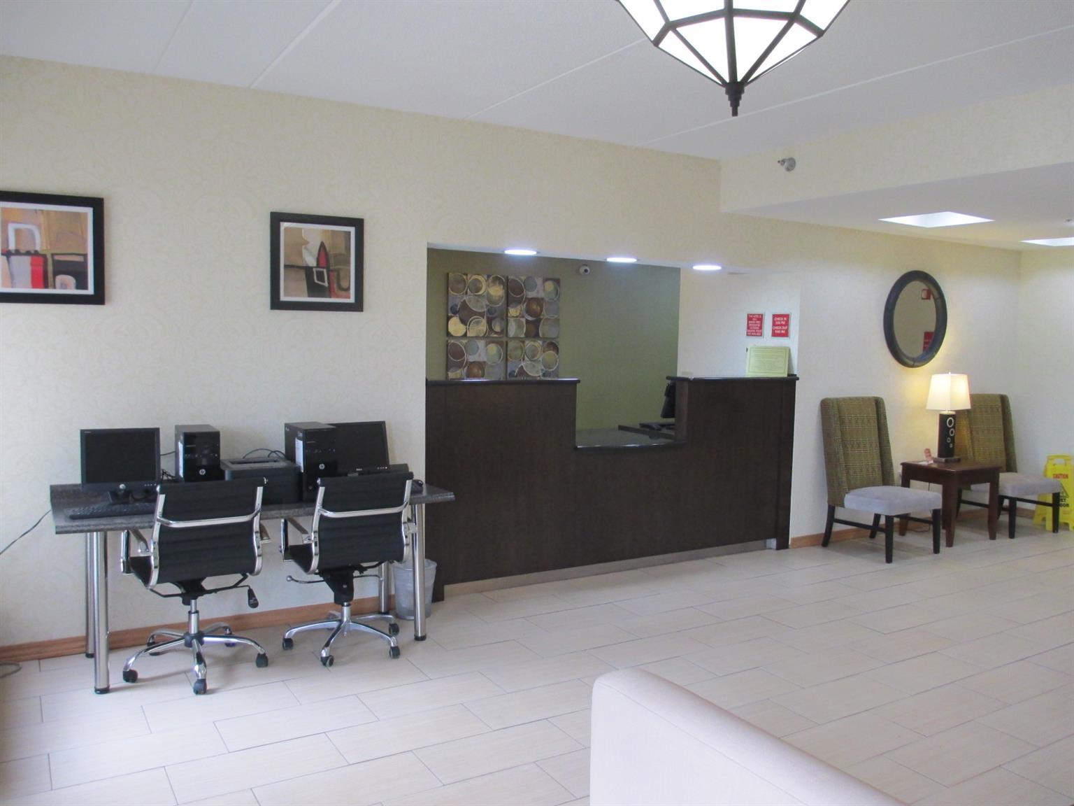 Days Inn By Wyndham Indiana Benjamin Franklin Highway Εξωτερικό φωτογραφία