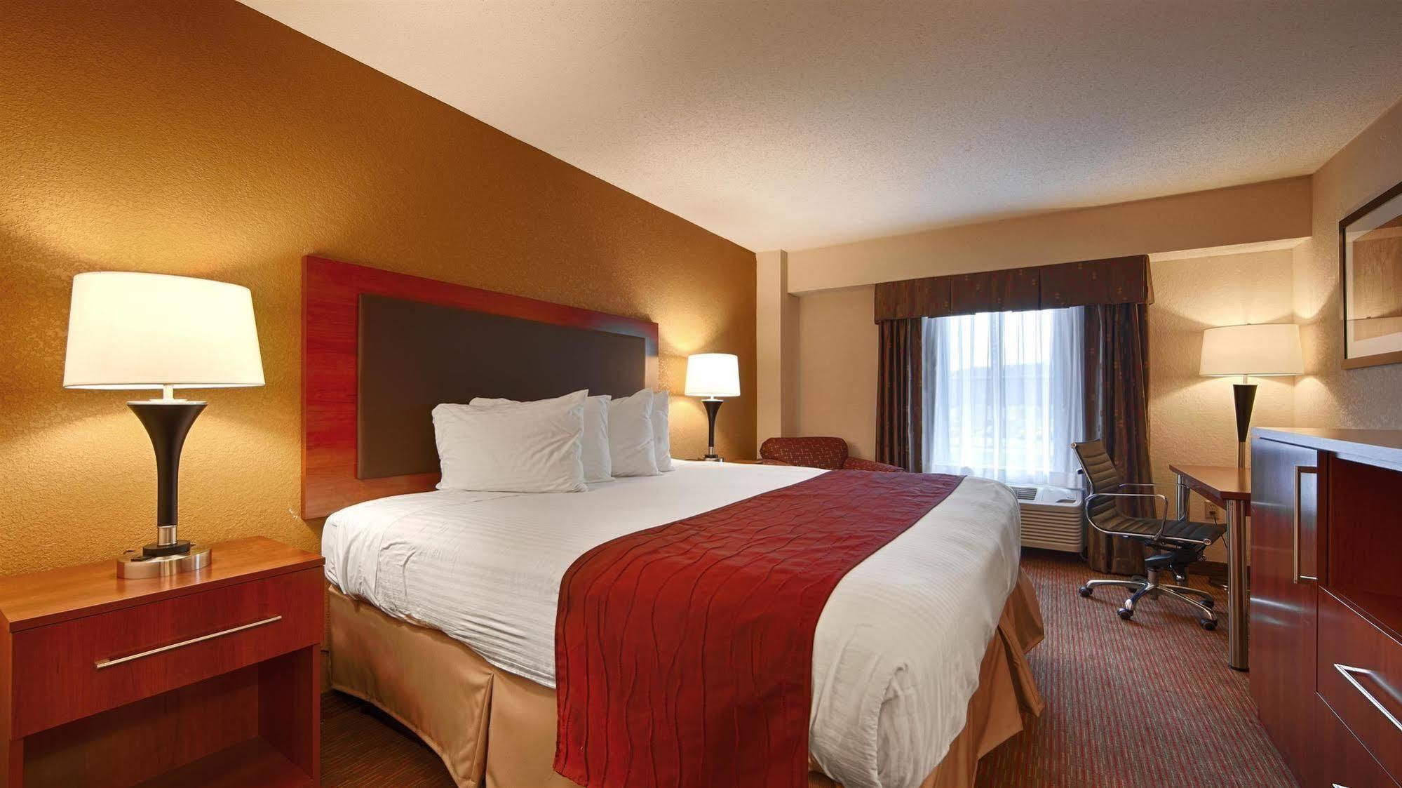 Days Inn By Wyndham Indiana Benjamin Franklin Highway Εξωτερικό φωτογραφία