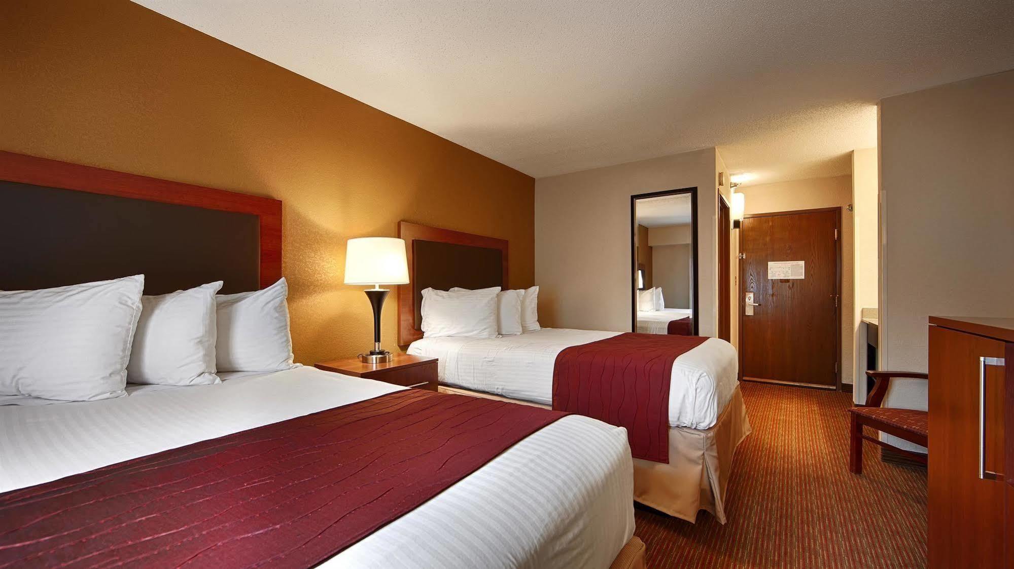 Days Inn By Wyndham Indiana Benjamin Franklin Highway Εξωτερικό φωτογραφία